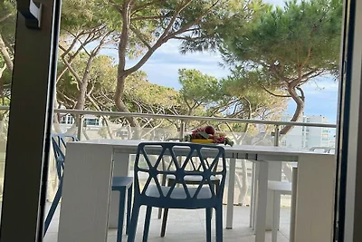 Di Betta South Sea Apartment