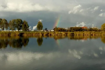 Vakantiehuis aan het water met visvlonder