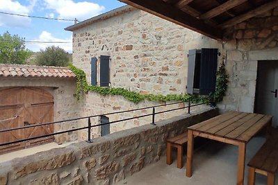 Maison attraente a Sanilhac con giardino