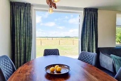 OK44 Luxus Ferienhaus für 6 mit 2 Bäder