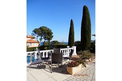 Ferienwohnung in Agay mit Schwimmbecken