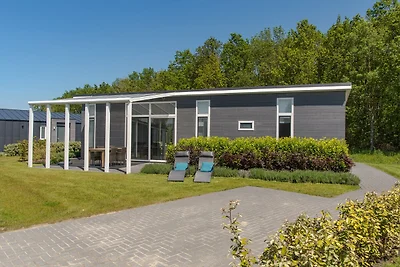 Modern chalet vlakbij de Oosterschelde