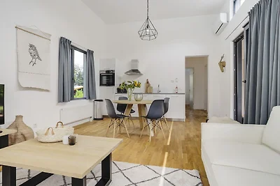 Modernes Haus mit schöner Terrasse, gelegen i...