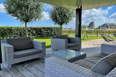 Wunderschöne Wellnessvilla mit Sauna