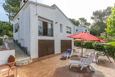 Einladende Villa in Olivella mit Schwimmbad