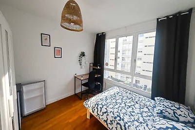 Privékamer in een gedeeld appartement – Lyon...