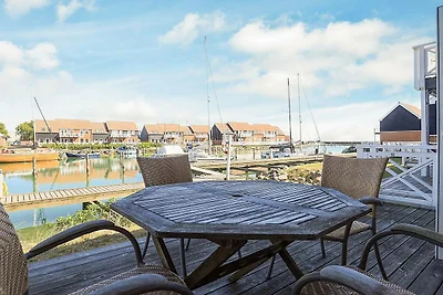 3 Zimmer, Blick auf den Yachthafen, Wohnzimme...