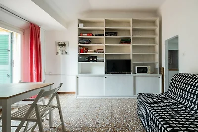 Wohnung in Bologna mit Balkon und Parken