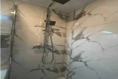 Modernes Apartment mit 1 Schlafzimmer und 2 B...