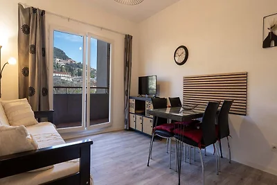 Unterkunft mit Bergblick in Grasse