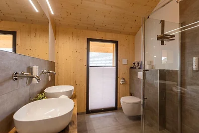 Attraktives Ferienhaus mit Pool