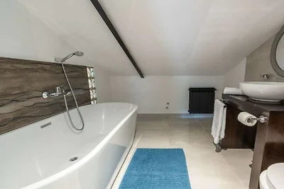 Villa con 5 camere da letto