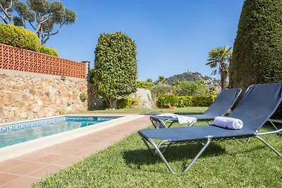 Luxuriöse Villa mit privatem Pool