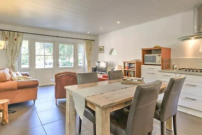 Tranquilla casa vacanze con giardino a Wesepe