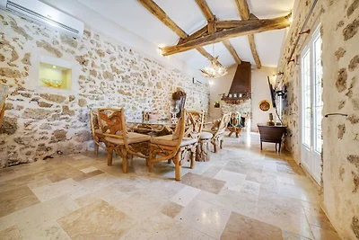 Casa vacanze in pietra con piscina privata