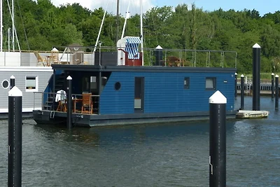 Hausboot Harmonie Komfortable Ferienresidenz