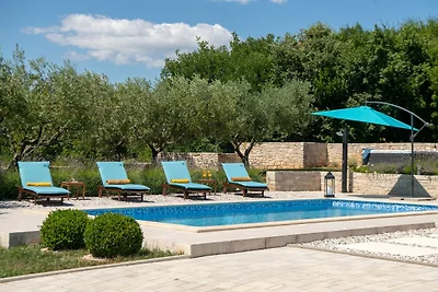 Villa di lusso con jacuzzi e piscina