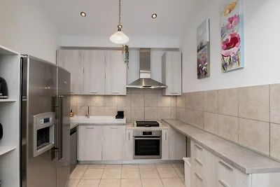 Holiday Home Lea - Three Bedroom Holiday Home...