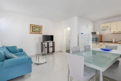 Villa Blanka - Six Bedroom Villa with Swimmin...