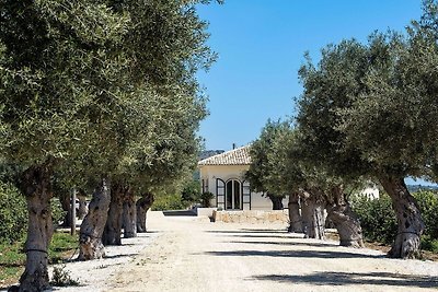Ruhiges Ferienhaus in Avola mit privatem Pool