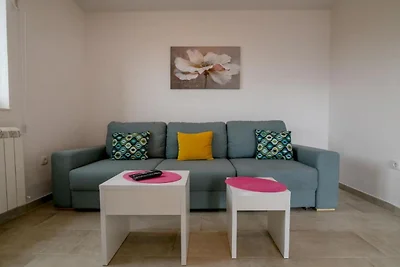 One Bedroom Apartment with Balcony and Sea Vi...