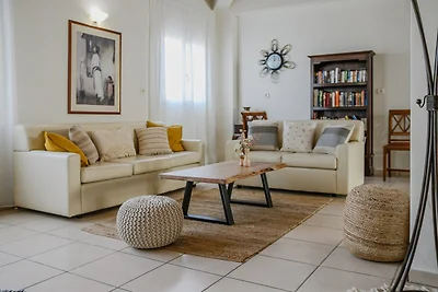 Villa in Episkopi nahe Karteros Strand