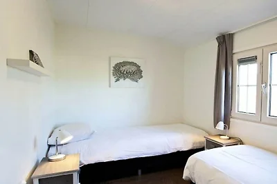 Vakantiehuis in Halfweg met terras