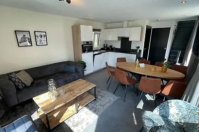 Modernes Chalet mit 2 Bädern