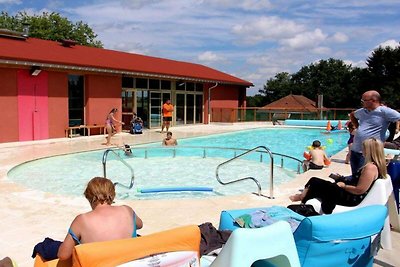 Casa vacanze con piscina da campeggio