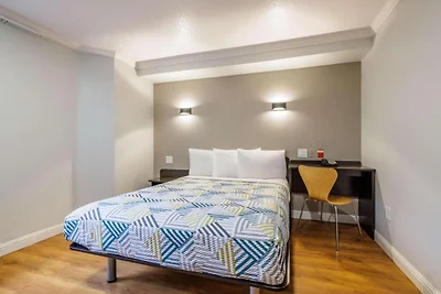 1 Queensize-Bett | Zugang | Nsmk | Micfridg