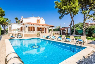 Villa in Cala Blanca mit privatem Pool