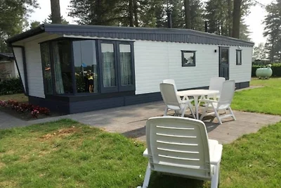 Unterkunft mit Blick auf Strand und Minigolf