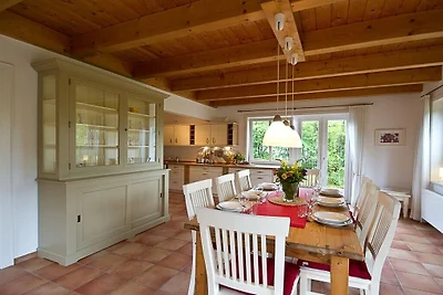 Ferienhaus in Nebel mit Schwimmbecken