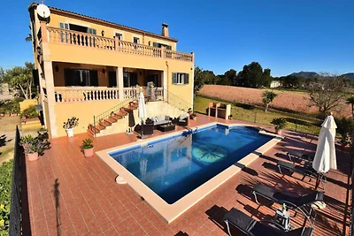 Villa in Cas Concos mit Pool und Garten