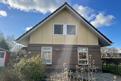 Vakantiehuis in Medemblik met terras