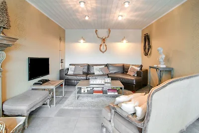 Ferienhaus in Bastogne mit Sauna