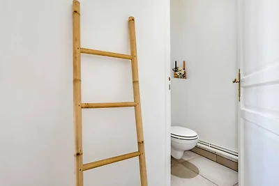 Ruim appartement met 1 slaapkamer en 4 plaats...