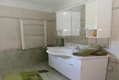 Holiday House Pine Tree - Three Bedroom Holid...