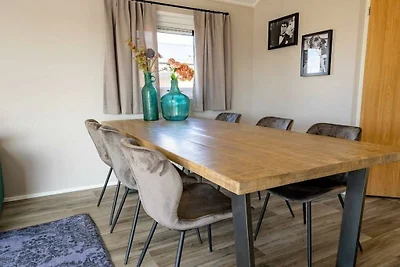Vakantiehuis in Linden met terras