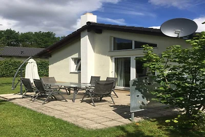 Bungalow in Eifel nahe Wanderwegen