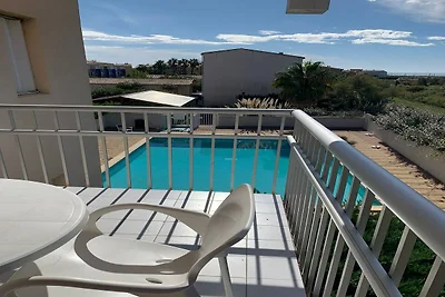 Coastal vacation apartment in Agde