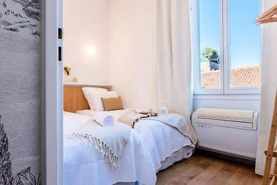 Luxuriöses 3-Zimmer-Apartment, 200 m von den ...