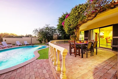 Villa per 8 persone con giardino