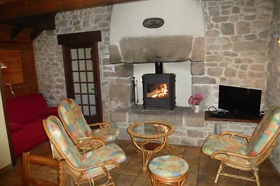 Steinhaus in Meernähe mit Kamin, Sibiril