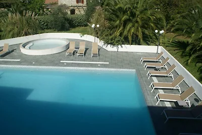 Appartamento a Cervione con piscina