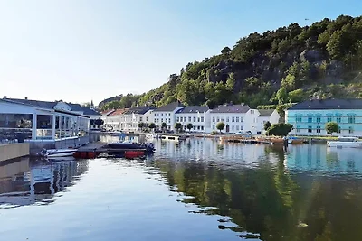5 Personen Ferienhaus in Risør-By Traum