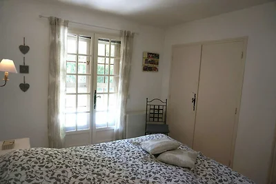 Bella casa con grande giardino