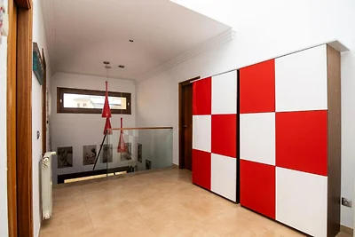 Villa in Muro mit Bergblick und Pool