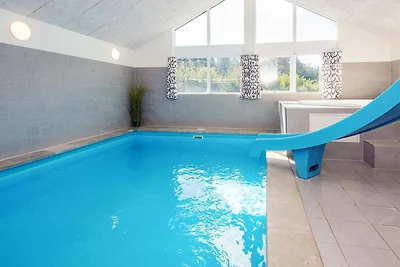 Luxurioses Pool-Retreat in Blavand -- By Trau...