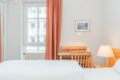 Jasny apartament wakacyjny z balkonem w Seepa...